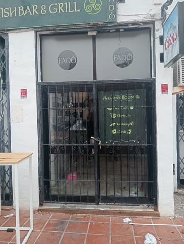 Local Commercial à louer à Benalmádena - 1 000 € (Ref: 8880334)