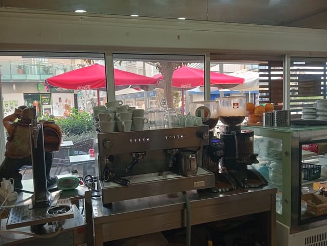 Restaurant/bar te huur in Torremolinos - € 1.500 (Ref: 8897499)