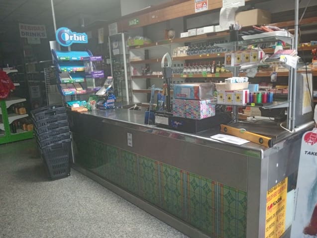 Business for sale in Benalmádena - € 150,000 (Ref: 9462877)