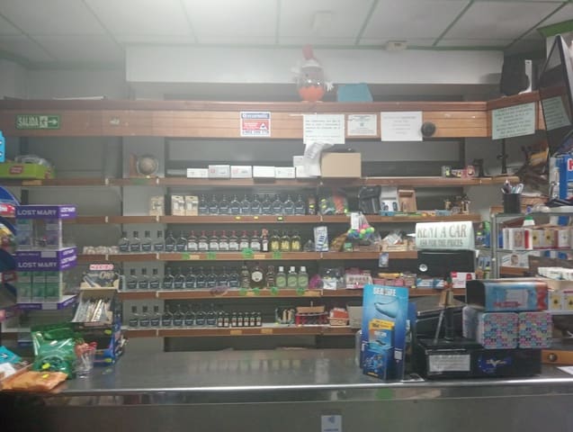 Business for sale in Benalmádena - € 150,000 (Ref: 9462877)