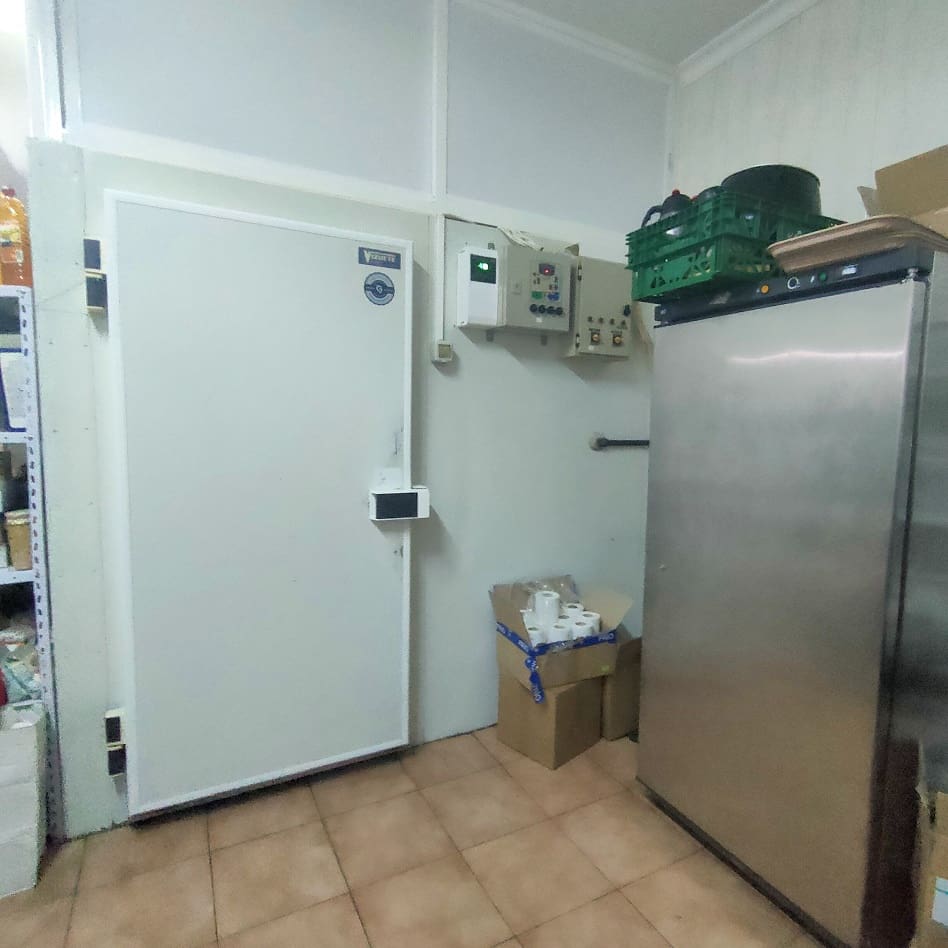 Restaurant/Bar til salgs i Benalmadena - € 60 000 (Ref: 9489869)