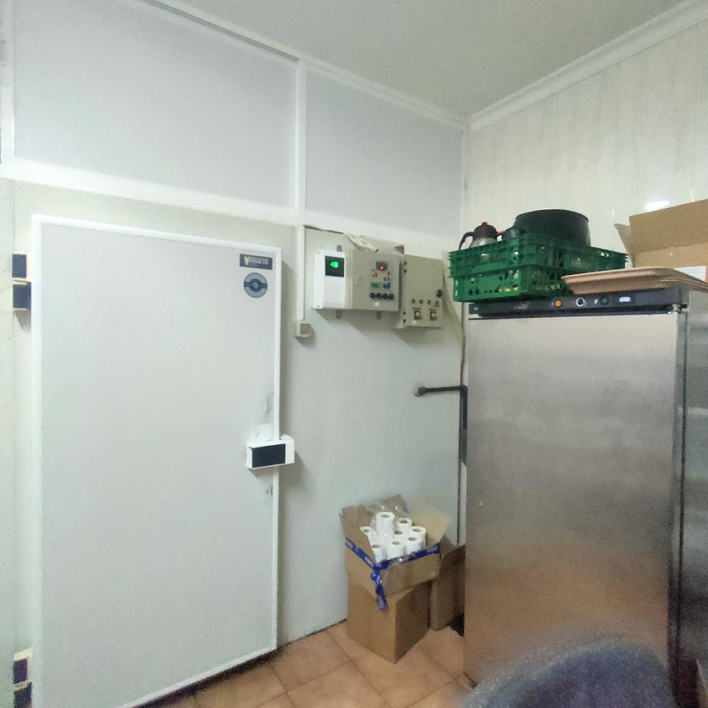 Restaurant/Bar til salgs i Benalmadena - € 60 000 (Ref: 9489869)