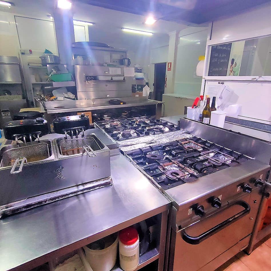 Restaurant/Bar til salgs i Benalmadena - € 60 000 (Ref: 9489869)