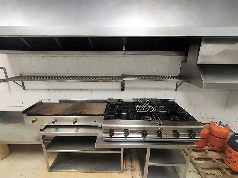 Restaurant/Bar for rent in Torremolinos - € 2,000 (Ref: 9543929)