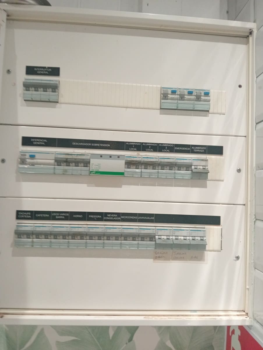 Ristorante/Bar in vendita in Torremolinos - 25.000 € (Rif: 9683905)