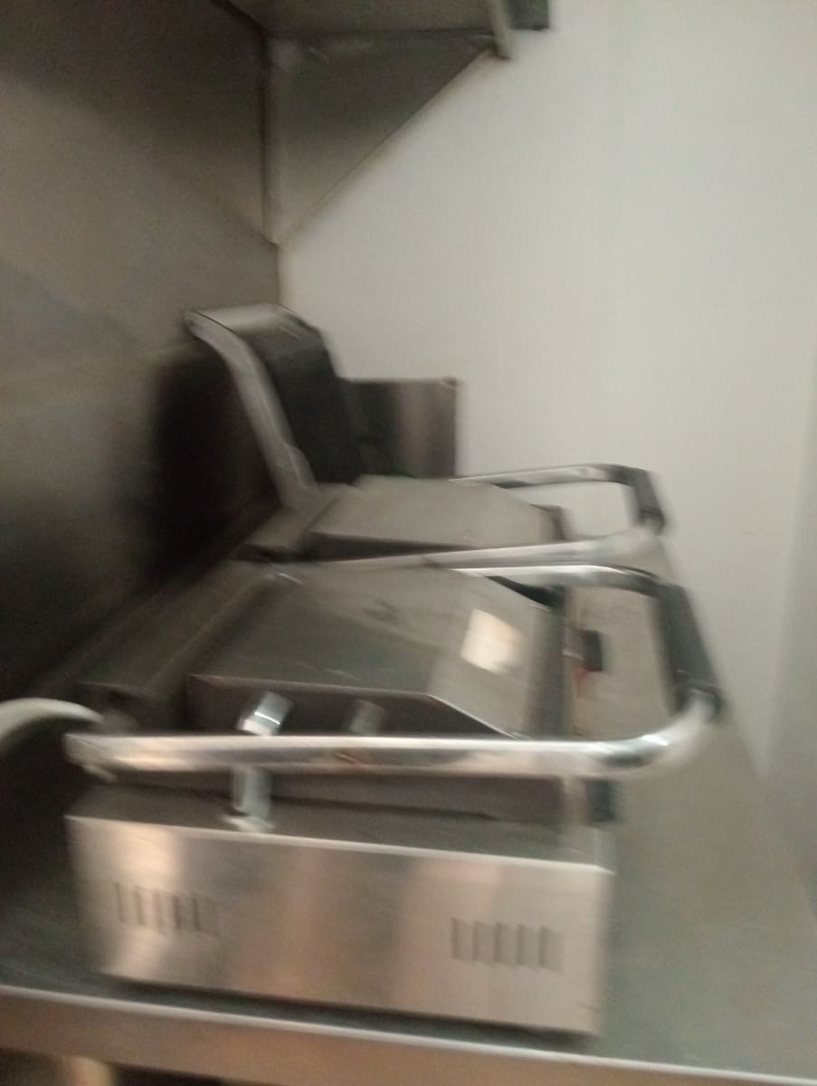 Kommersiell att hyra i Benalmadena - 900 € (Ref: 9696617)
