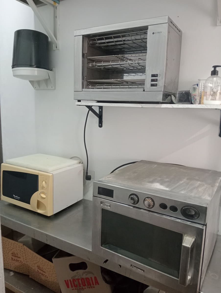 Kommersiell att hyra i Benalmadena - 900 € (Ref: 9696617)