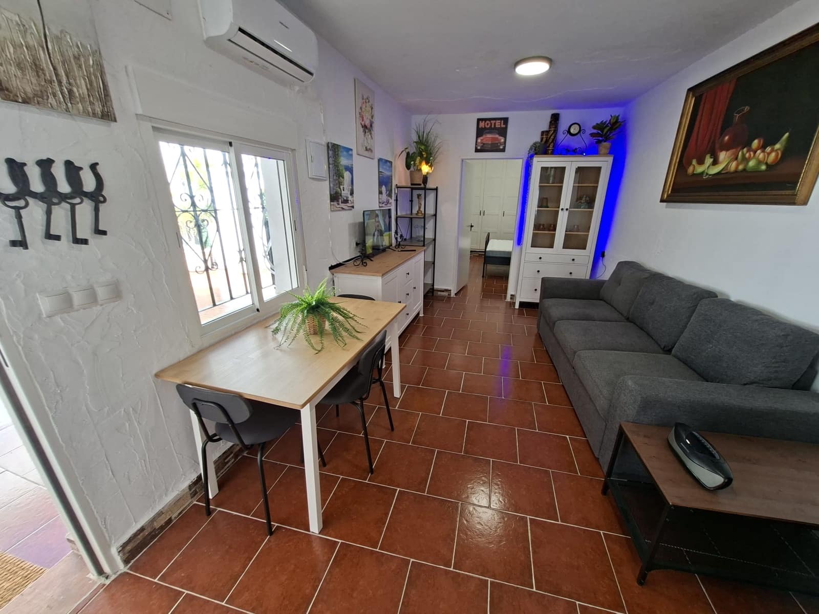 Commercial for sale in Benalmadena - € 650,000 (Ref: 9715205)