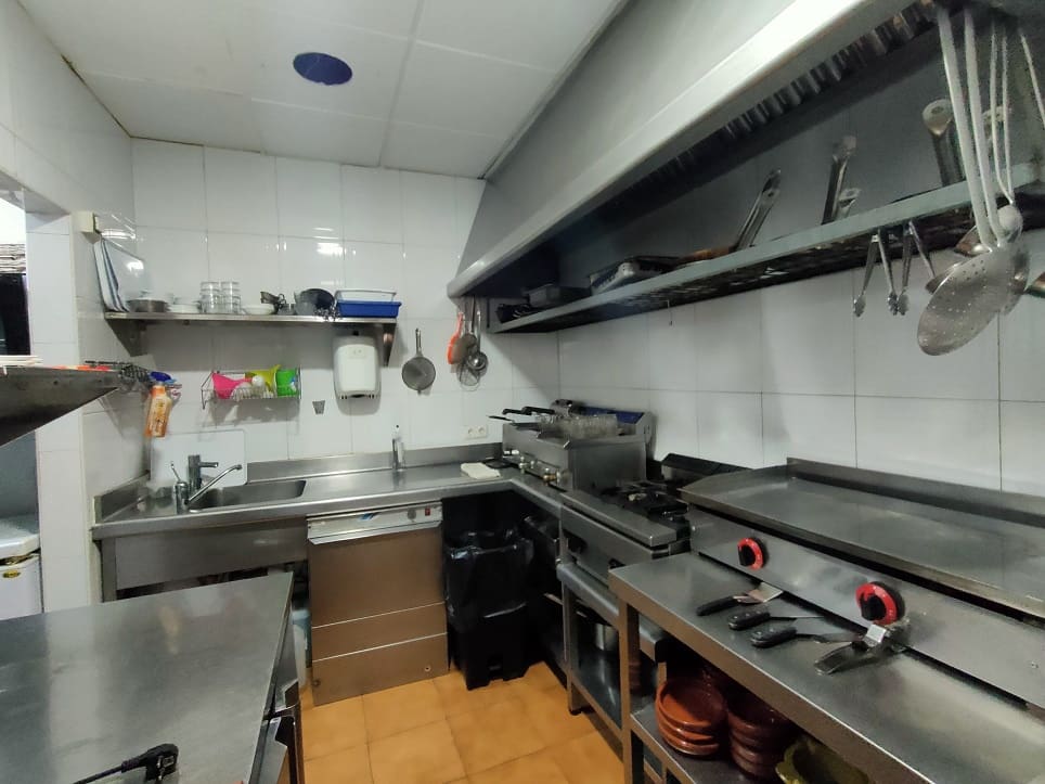 Ravintola/baari vuokrattavana paikassa Benalmadena - 1 400 € (Ref: 9765435)