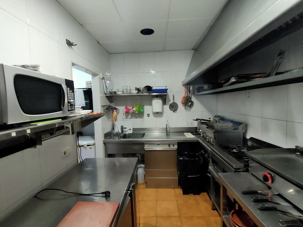 Ravintola/baari vuokrattavana paikassa Benalmadena - 1 400 € (Ref: 9765435)