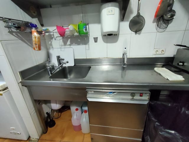 Restaurant/Bar for rent in Benalmádena - € 1,400 (Ref: 9765435)