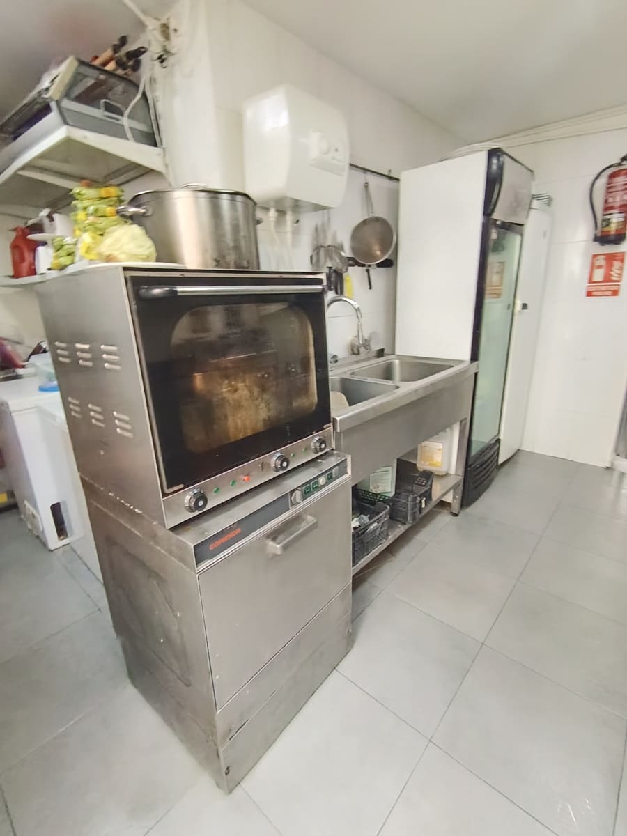 Restaurant/Bar à vendre à Torremolinos - 38 000 € (Ref: 9829653)