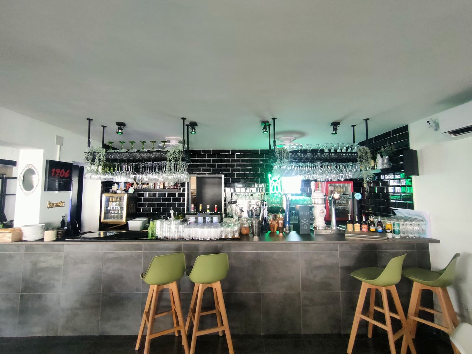 Restaurant/Bar til salg i Benalmadena - € 790.000 (Ref: 9834182)