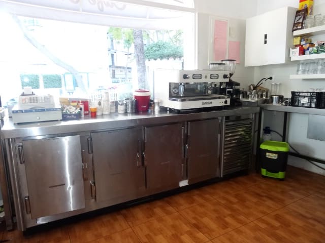Restaurant/Bar for sale in Benalmadena - € 210,000 (Ref: 9844352)