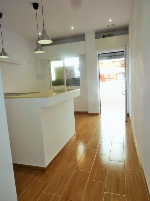 Restaurant/Bar til salg i Benalmadena - € 150.000 (Ref: 9852071)