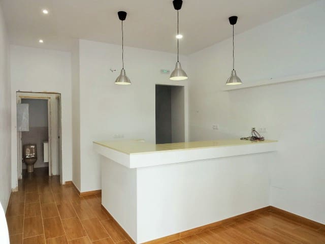 Restaurant/Bar til salg i Benalmádena - € 150.000 (Ref: 9852071)