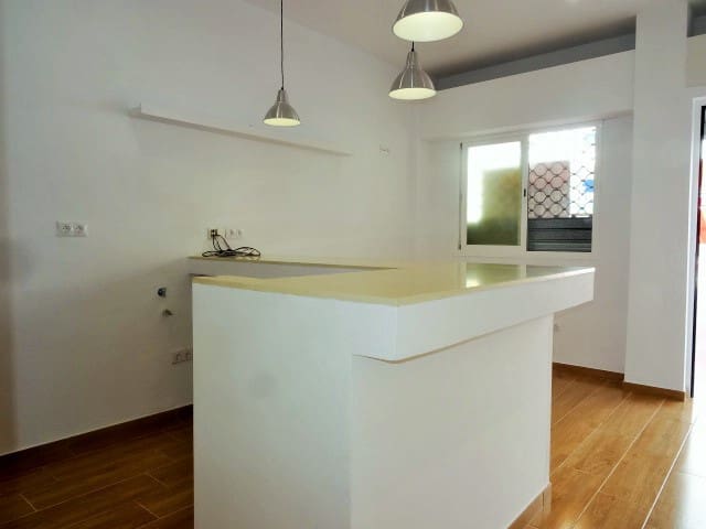 Restaurant/Bar til salg i Benalmádena - € 150.000 (Ref: 9852071)