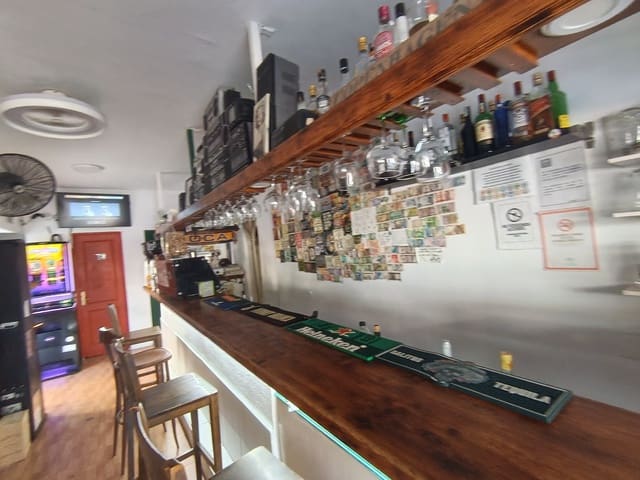 Restaurant/Bar til leje i Los Boliches , Fuengirola - € 1.000 (Ref: 9898421)