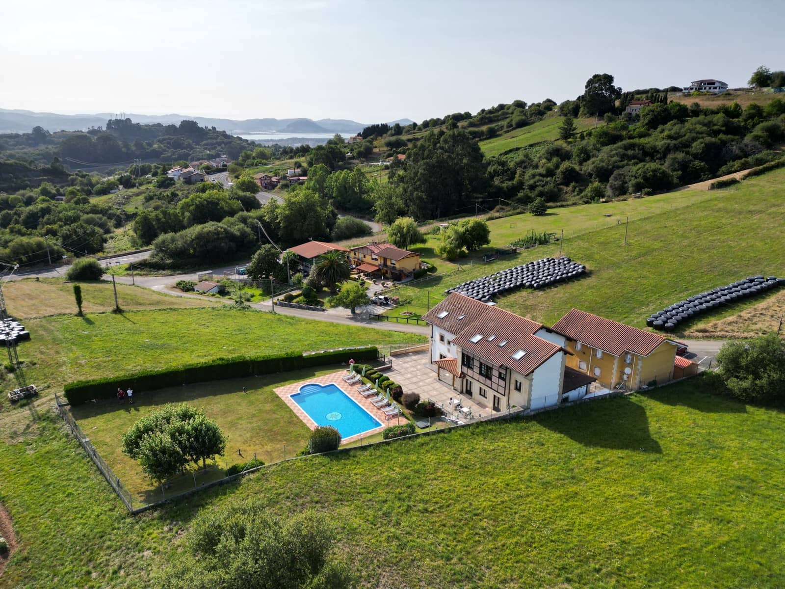 20 bedroom Villa for sale in Laredo with pool garage - € 2,000,000 (Ref: 9471701)