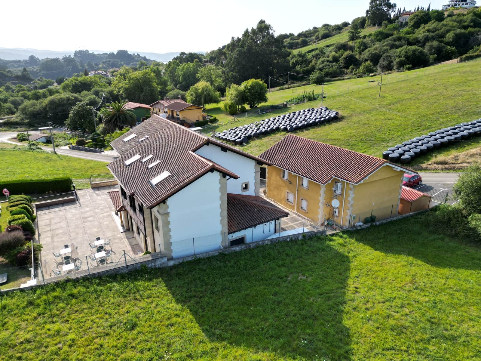 20 bedroom Villa for sale in Laredo with pool garage - € 2,000,000 (Ref: 9471701)