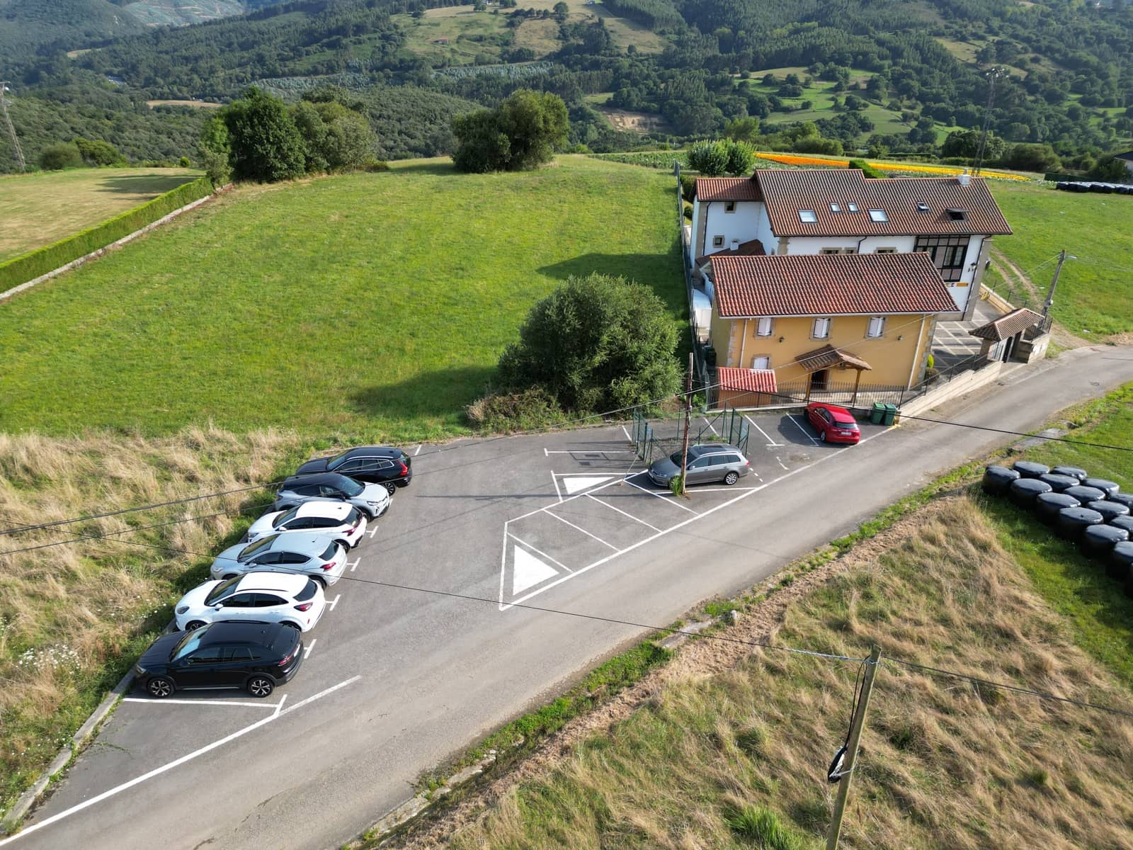 20 bedroom Villa for sale in Laredo with pool garage - € 2,000,000 (Ref: 9471701)