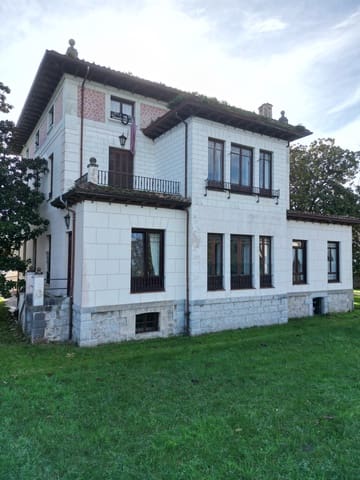 10 slaapkamer Huis te koop in Laredo met garage - € 1.200.000 (Ref: 9471794)