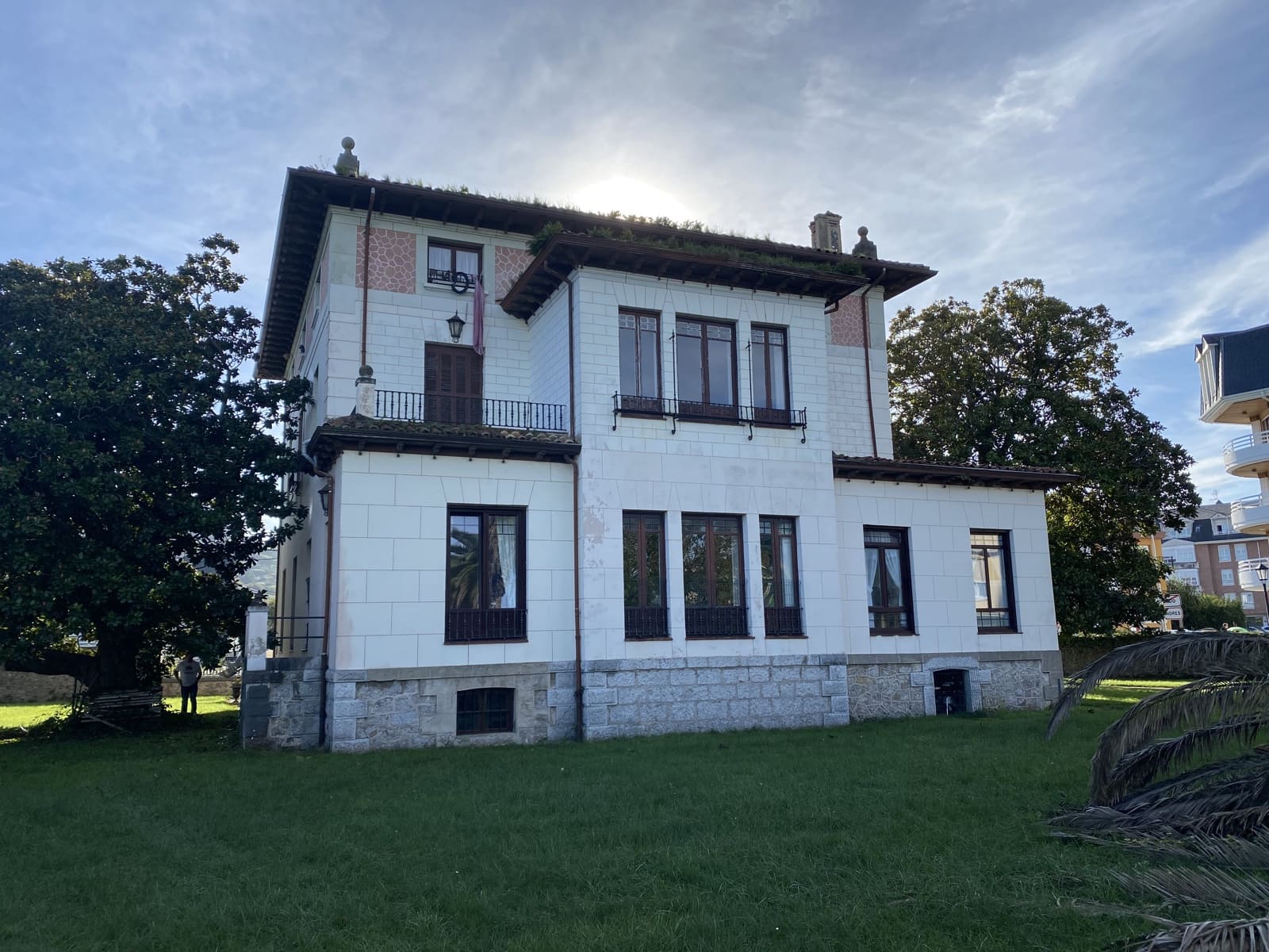 10 slaapkamer Huis te koop in Laredo met garage - € 1.200.000 (Ref: 9471794)