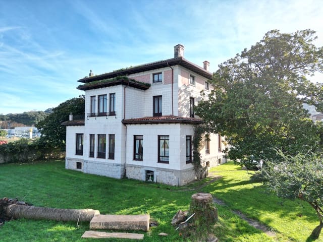 10 slaapkamer Huis te koop in Laredo met garage - € 1.200.000 (Ref: 9471794)