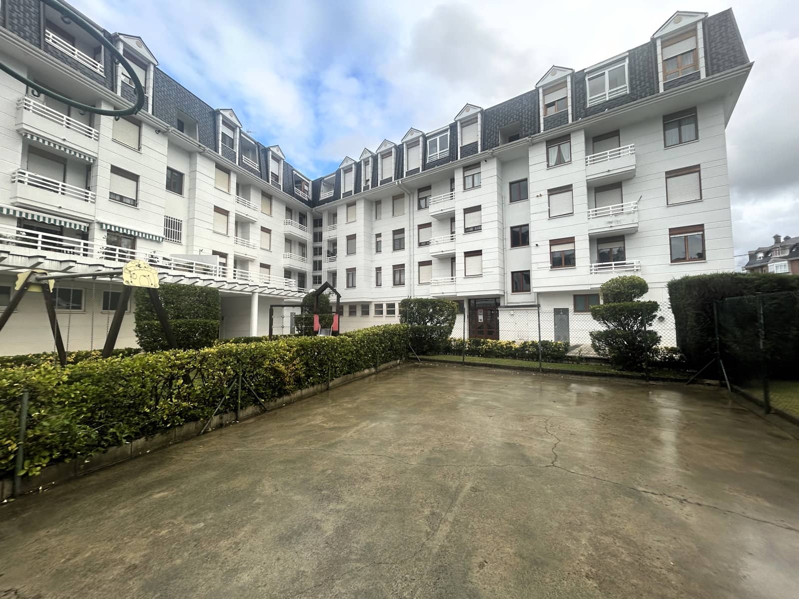 3 soverom Leilighet til salgs i Colindres med svømmebasseng - € 256 000 (Ref: 9471795)