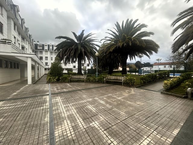 3 makuuhuone Asunto myytävänä paikassa Colindres mukana uima-altaan - 256 000 € (Ref: 9471795)