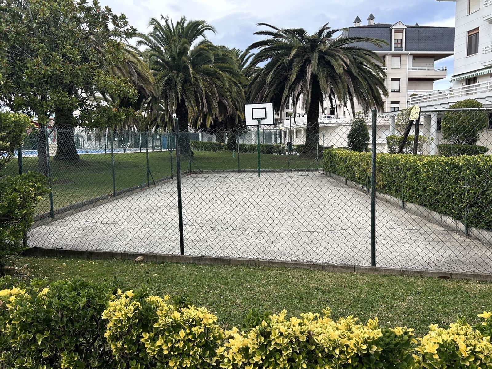 3 soverom Leilighet til salgs i Colindres med svømmebasseng - € 256 000 (Ref: 9471795)