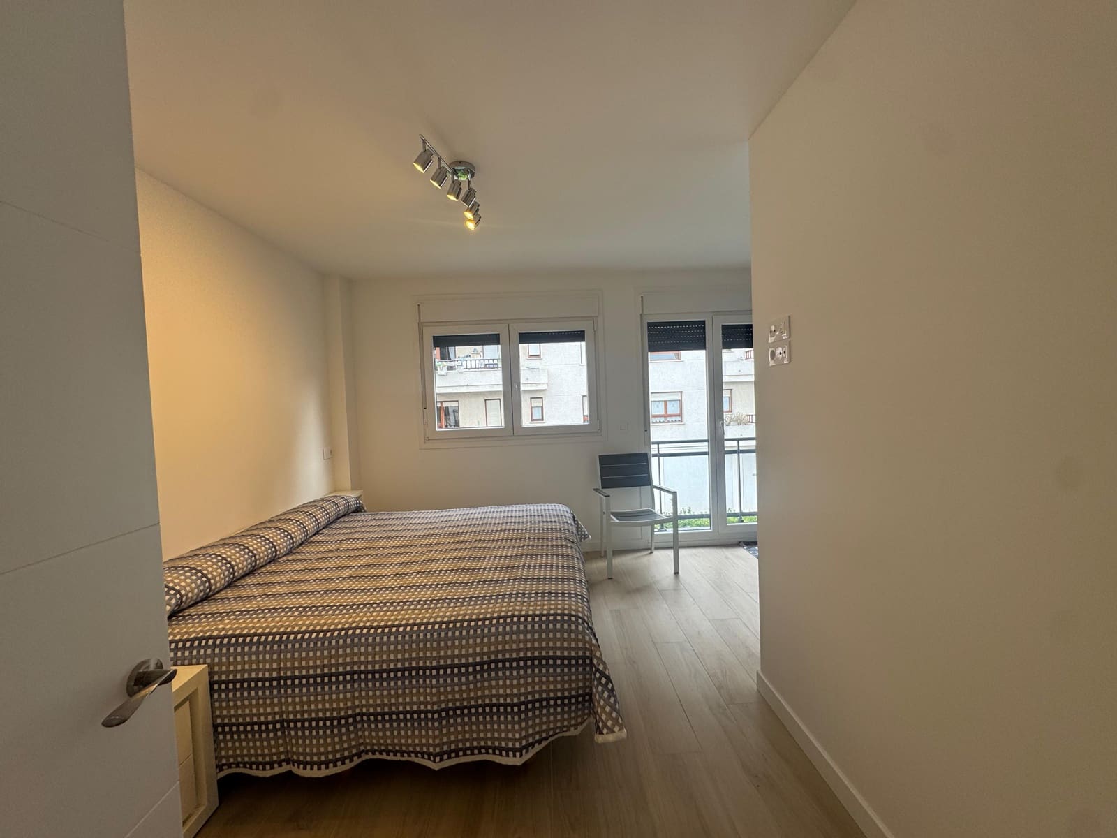 Chalet de 3 habitaciones en Laredo en venta con garaje - 475.000 € (Ref: 9471798)