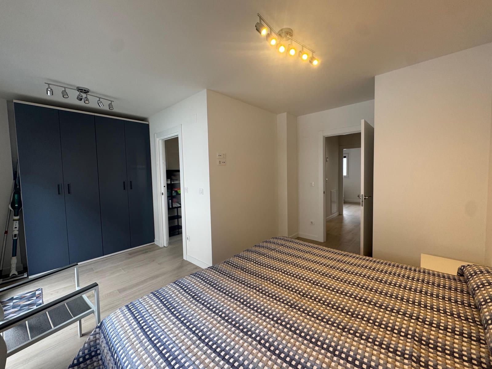 Chalet de 3 habitaciones en Laredo en venta con garaje - 475.000 € (Ref: 9471798)