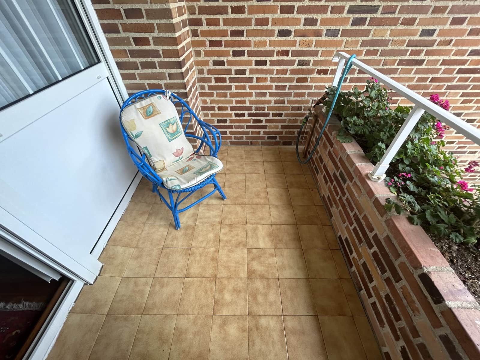 5 makuuhuone Huvila myytävänä paikassa Laredo mukana 
autotalli - 750 000 € (Ref: 9473193)