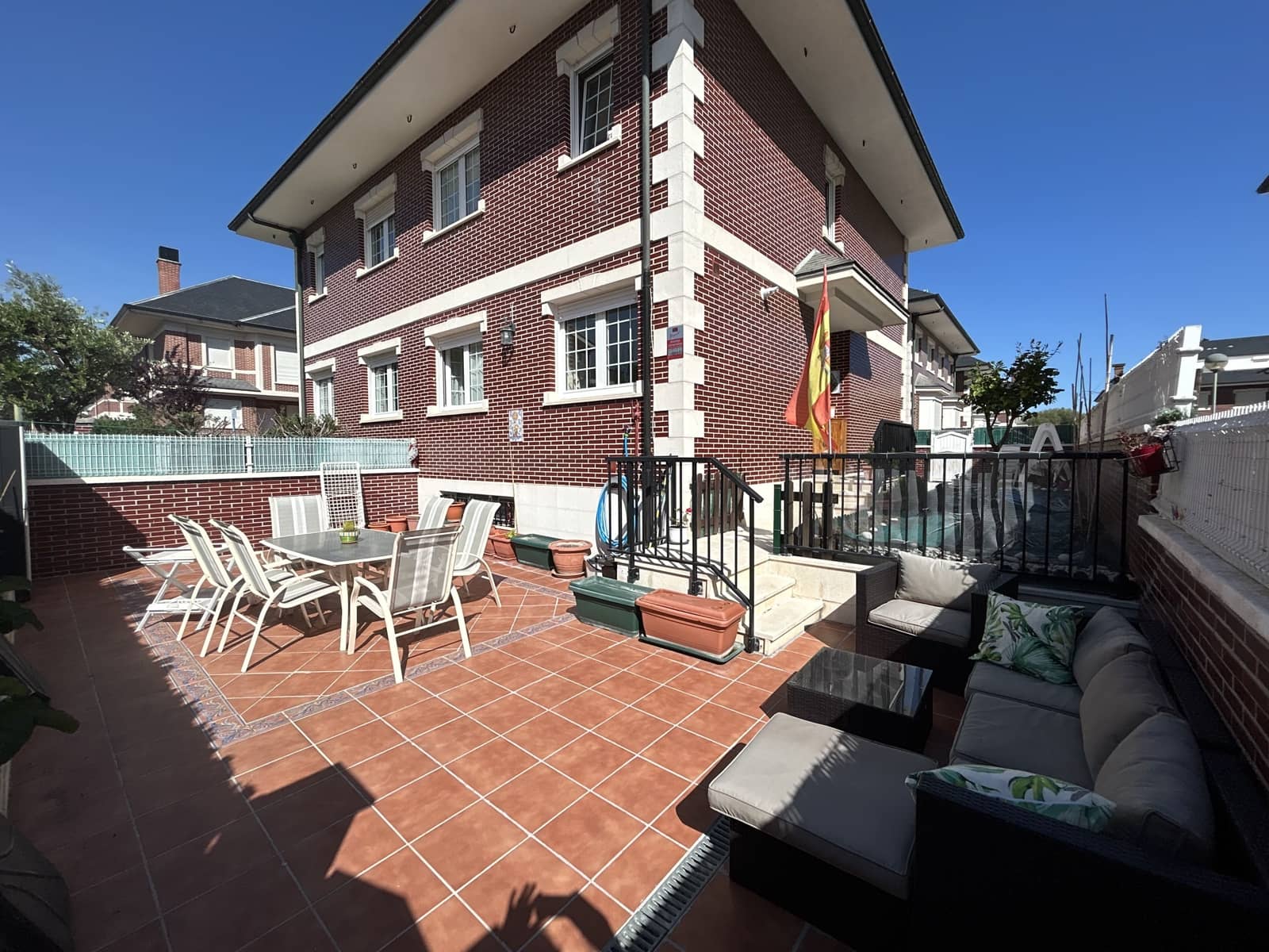 4 soveværelse Villa til salg i Laredo med swimmingpool garage - € 550.000 (Ref: 9473194)