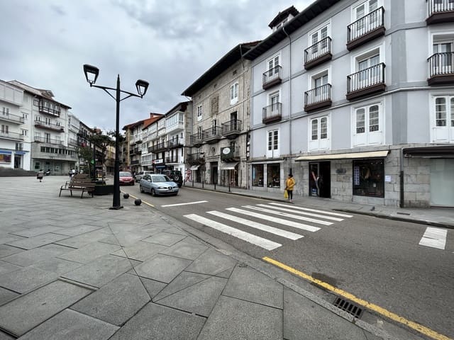 Local Comercial en Laredo en venta - 55.000 € (Ref: 9473195)