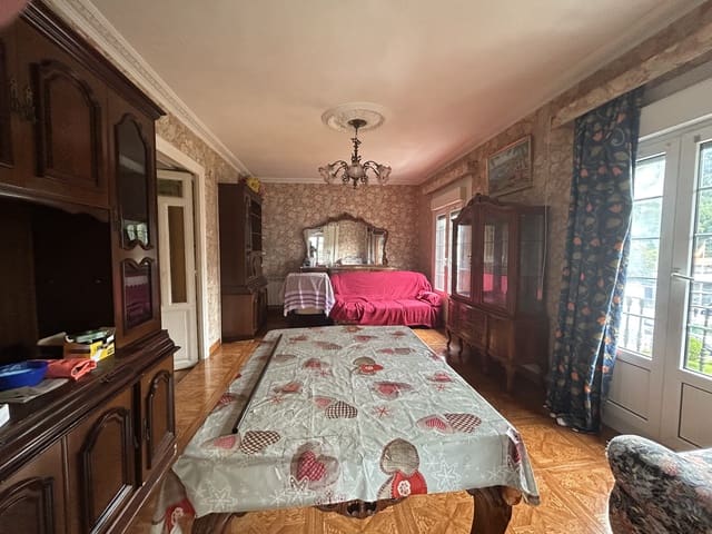 6 soverom Leilighet til salgs i Laredo - € 300 000 (Ref: 9473207)