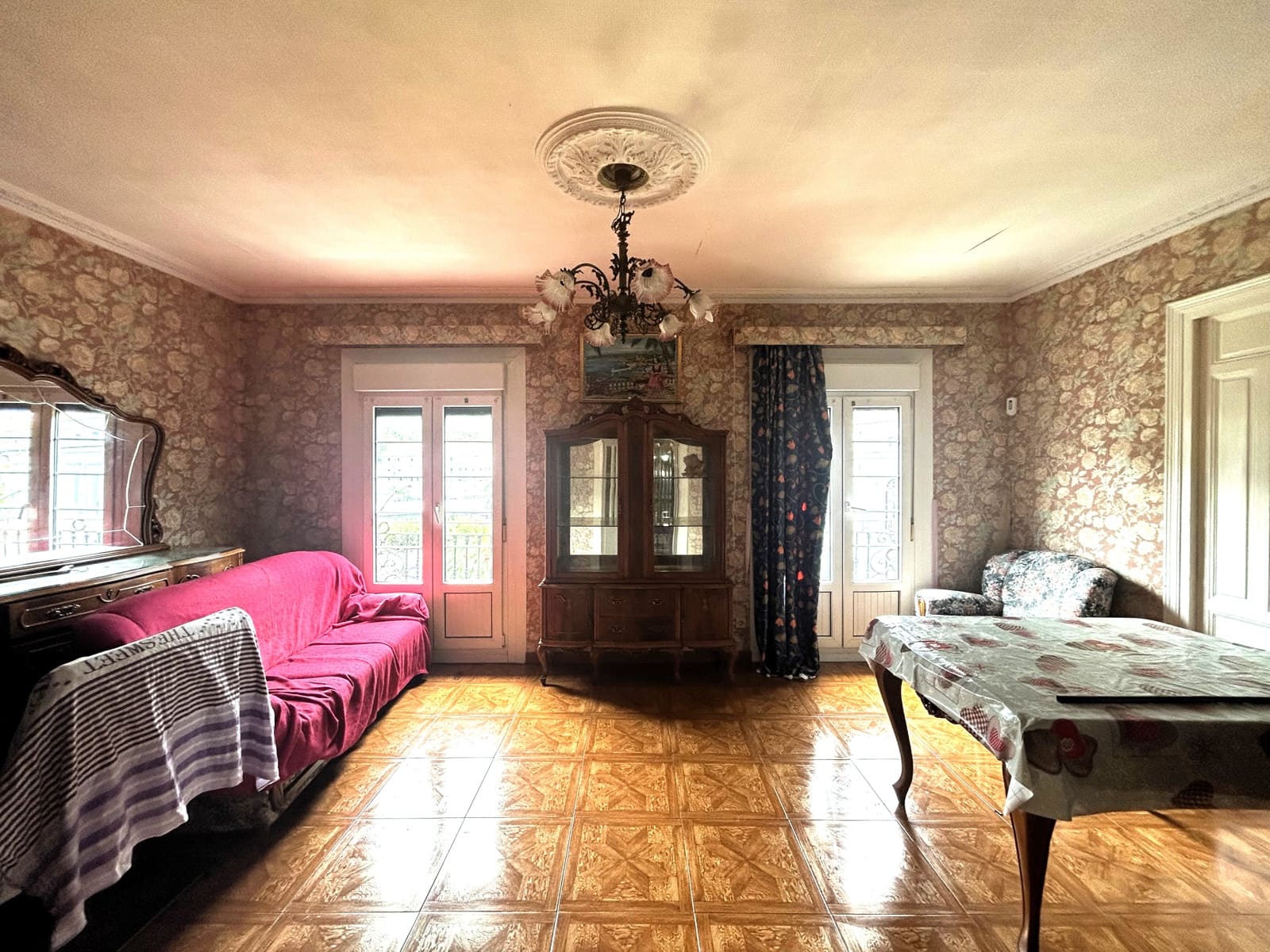 6 soverom Leilighet til salgs i Laredo - € 300 000 (Ref: 9473207)