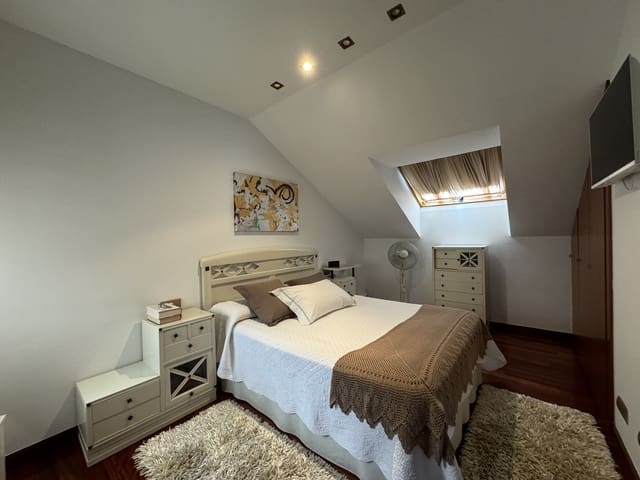 3 soverom Leilighet til salgs i Laredo - € 299 000 (Ref: 9473282)