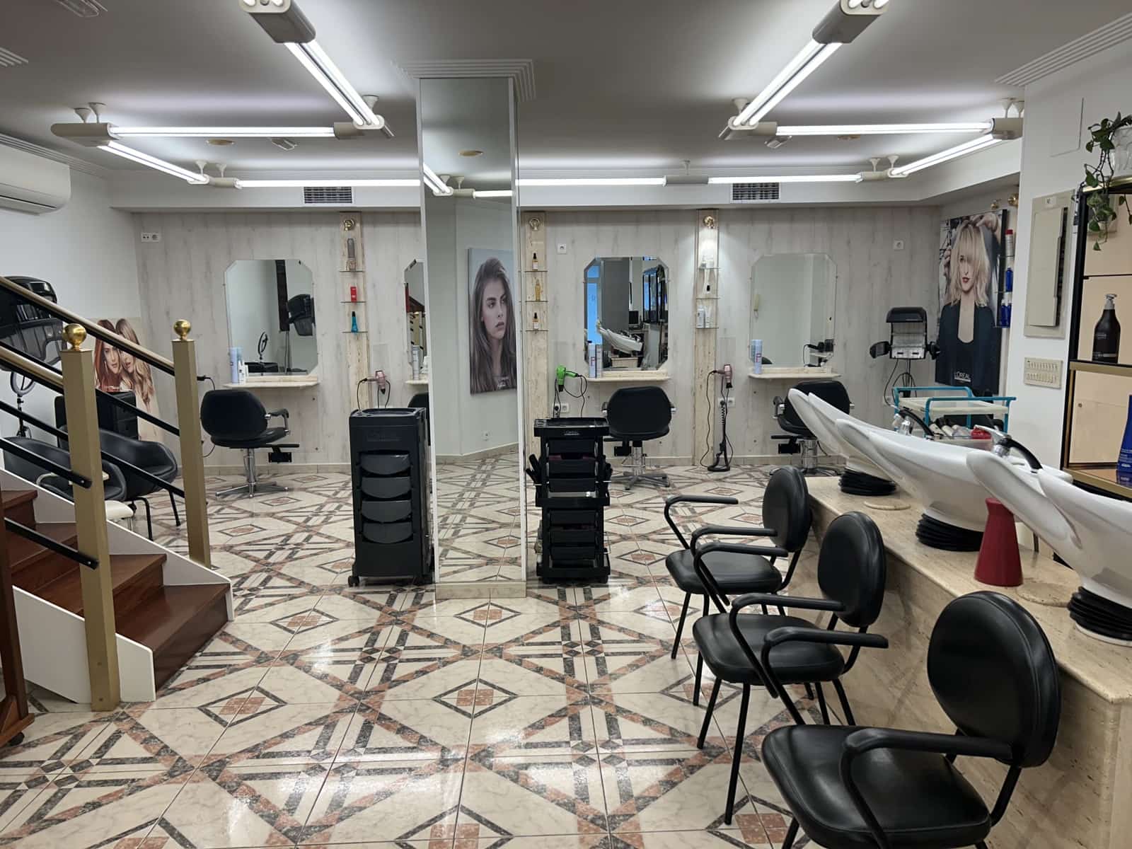 6 bedroom Commercial for sale in Laredo - € 270,000 (Ref: 9473285)