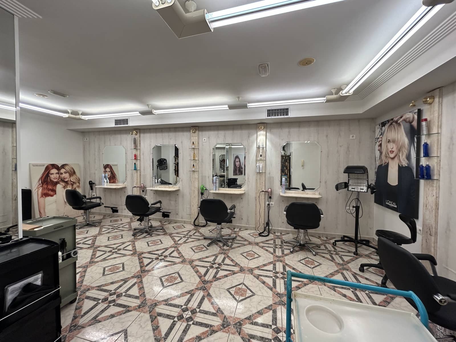 6 bedroom Commercial for sale in Laredo - € 270,000 (Ref: 9473285)