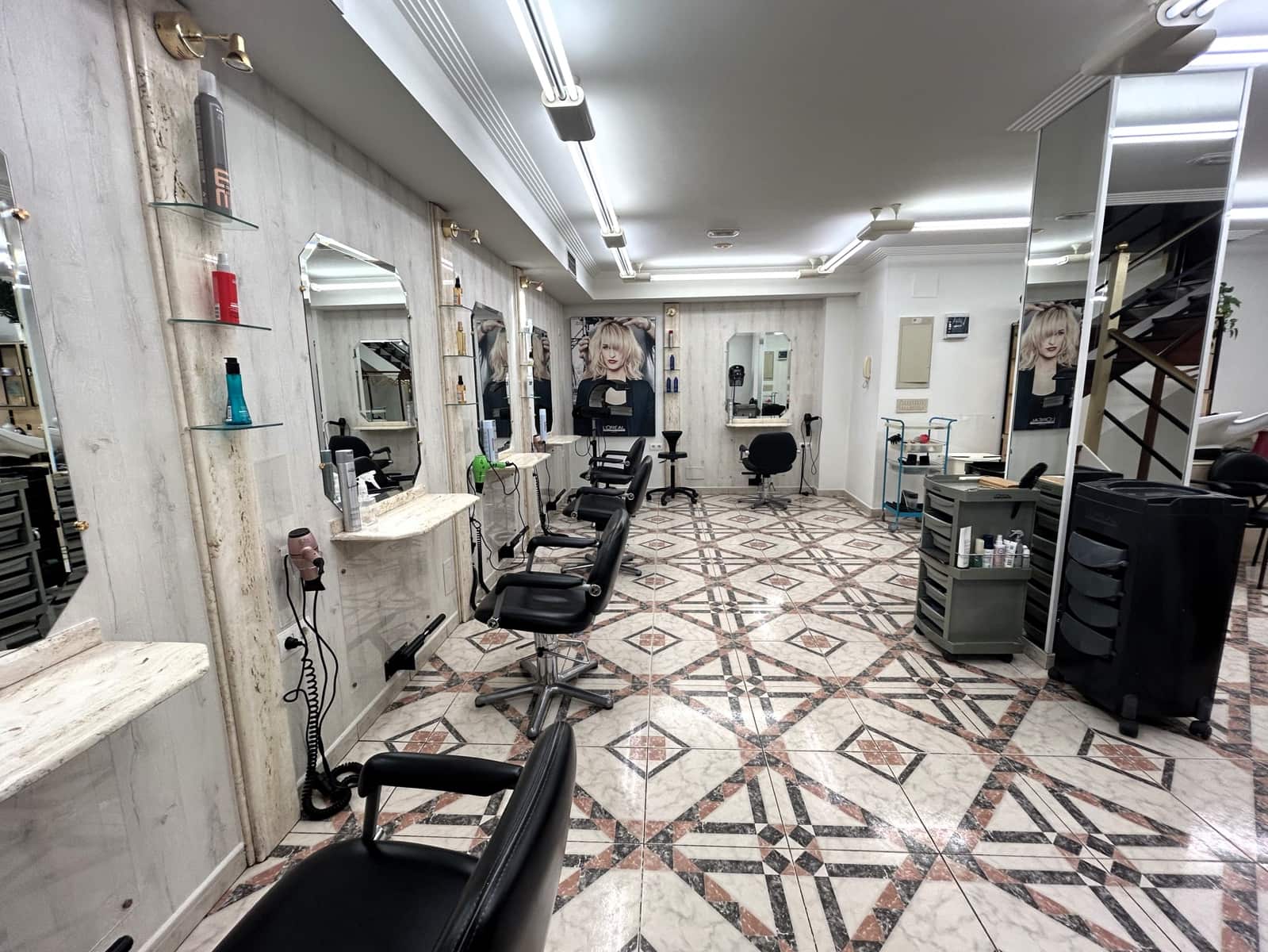 6 bedroom Commercial for sale in Laredo - € 270,000 (Ref: 9473285)