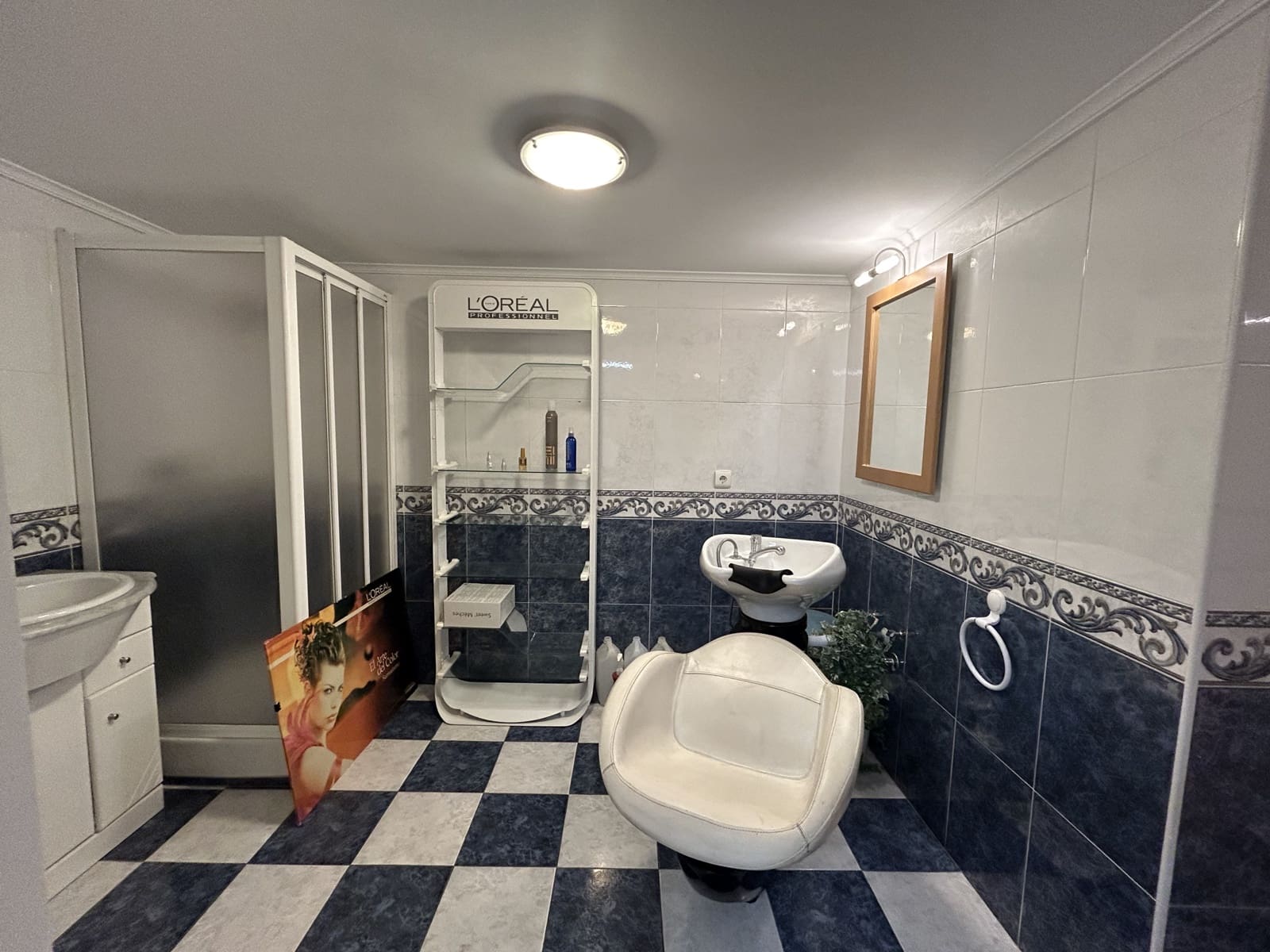 6 bedroom Commercial for sale in Laredo - € 270,000 (Ref: 9473285)