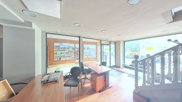 Local en Laredo en venta - 140.000 € (Ref: 9473288)