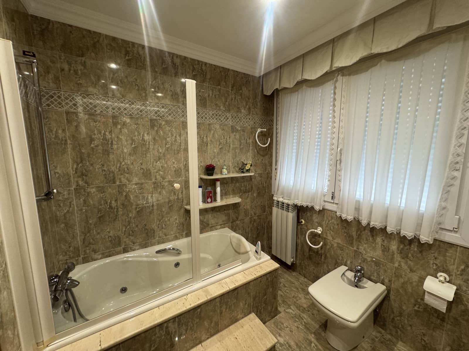 3 Zimmer Ferienvilla in Laredo mit Garage - 1.500 € (Ref: 9474424)