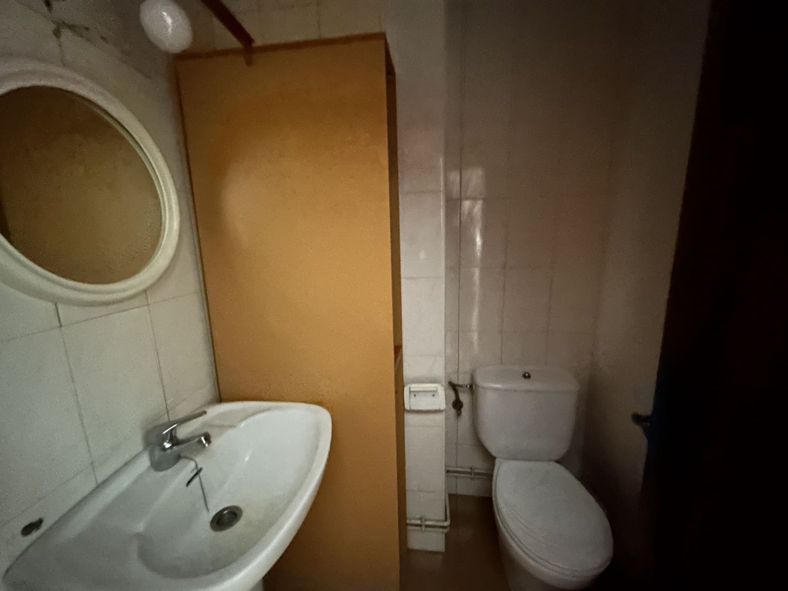 Commercial for rent in Laredo - € 550 (Ref: 9474425)