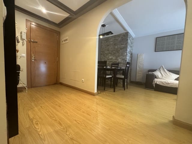 2 slaapkamer Flat voor vakantieverhuur in Laredo - € 825 (Ref: 9474426)