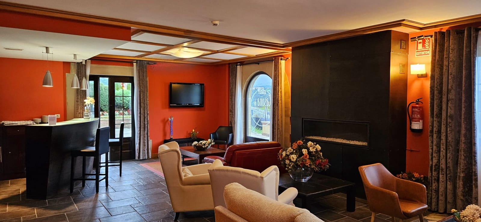 21 sovrum Hotell till salu i Laredo med pool garage - 2 000 000 € (Ref: 9981672)