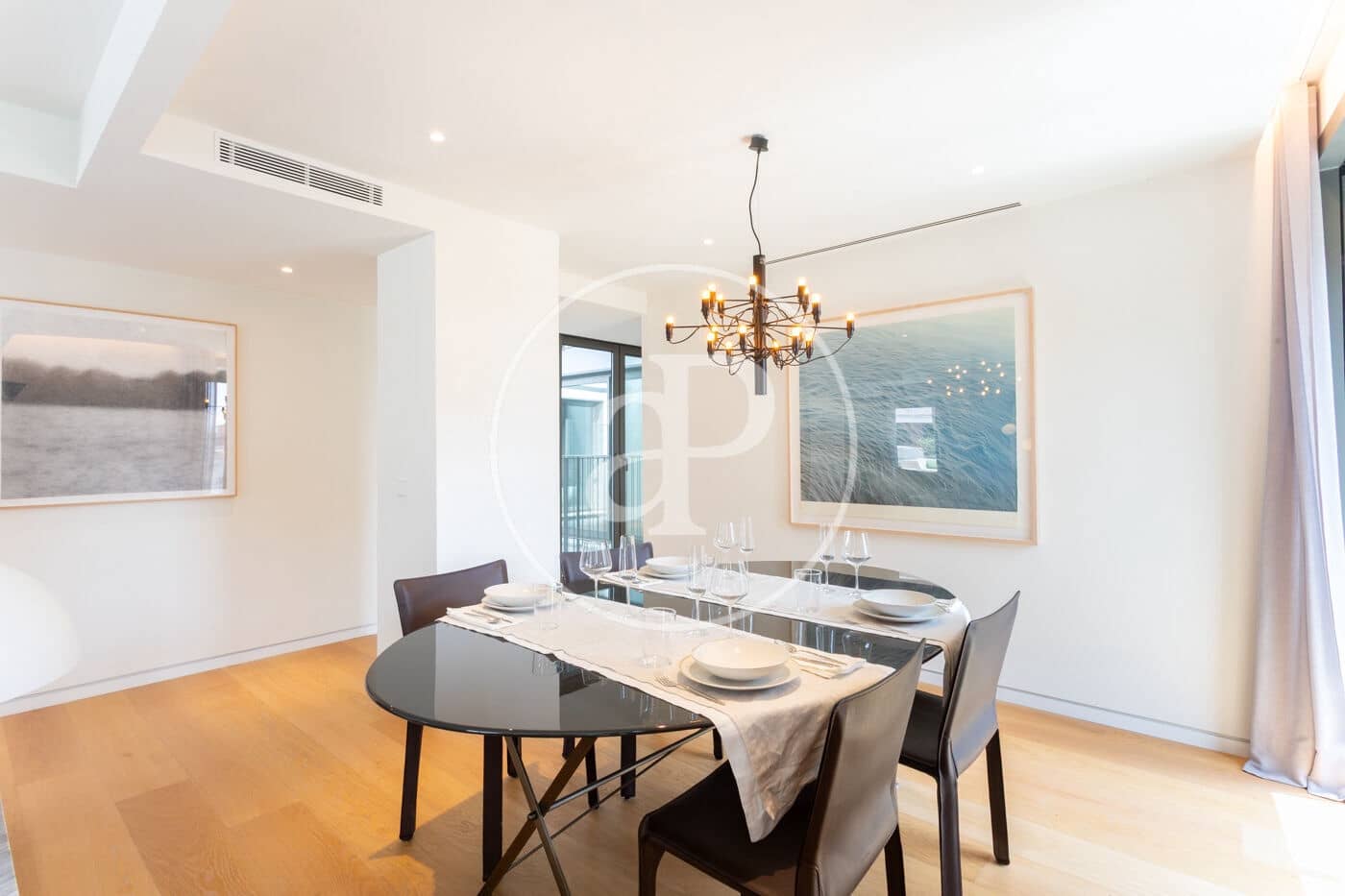 Leilighet til salgs i Barcelona by med svømmebasseng garasje - € 2 700 000 (Ref: 10004193)