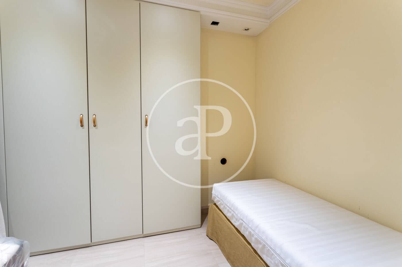 3 bedroom Apartment for rent in Barcelona city with garage - € 7,835 (Ref: 10011485)